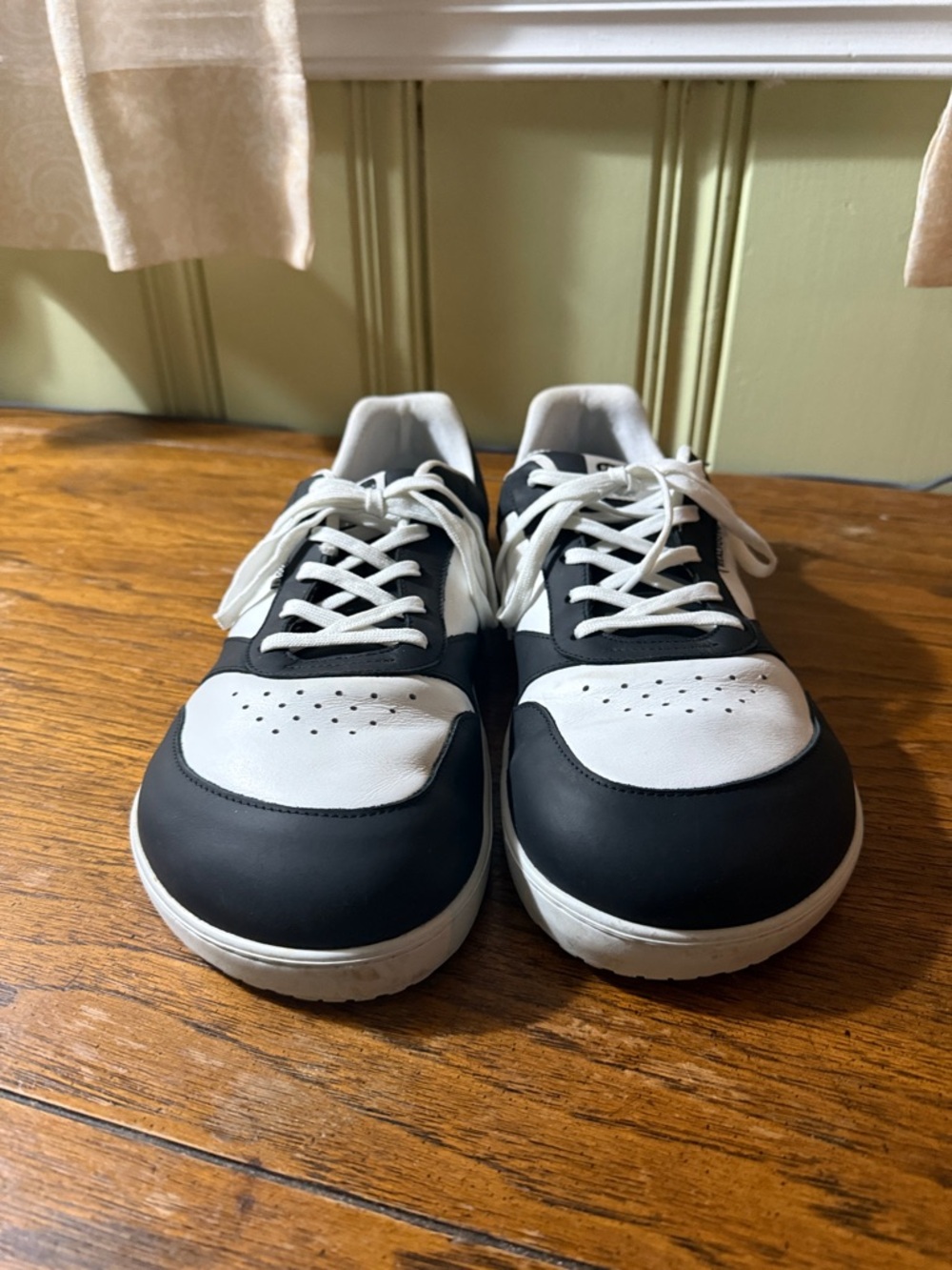 Realfoot Pulse Men's Black & White Low-Top Sneakers - Picture 3 of 9